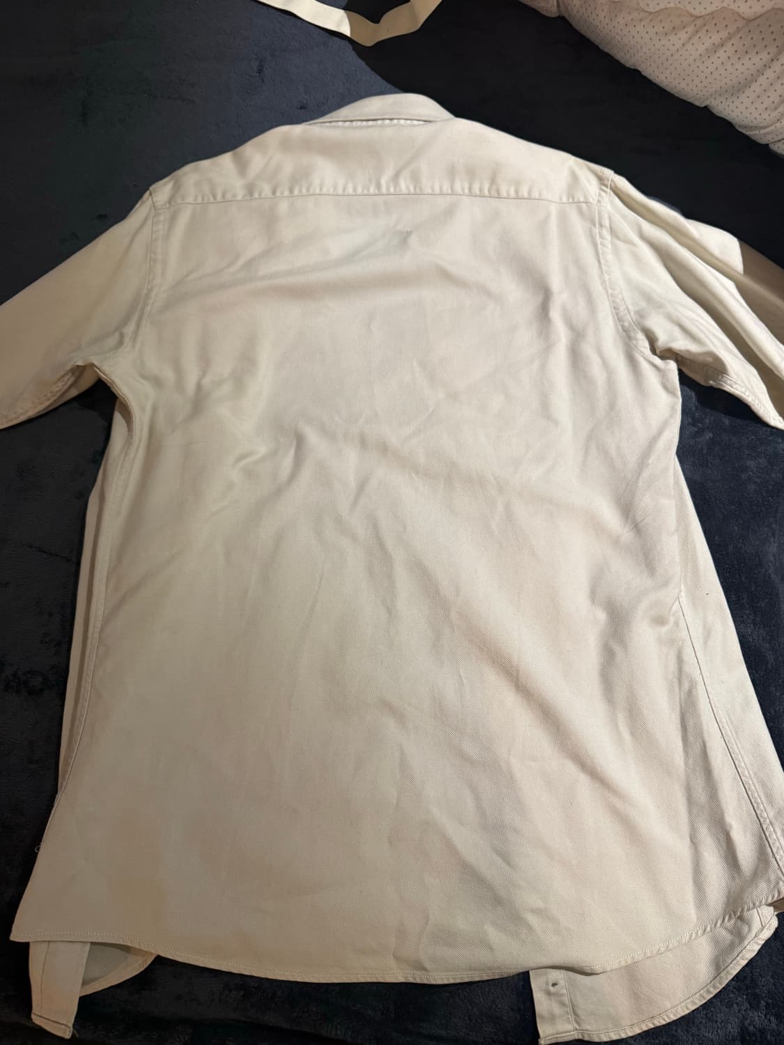 구찌 베이지 셔츠 팝니다. 상품이미지4
