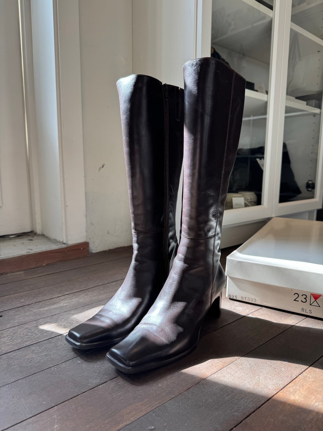 [MADE IN ITALY] 23구 스퀘어 토 가죽 롱부츠 상품이미지7