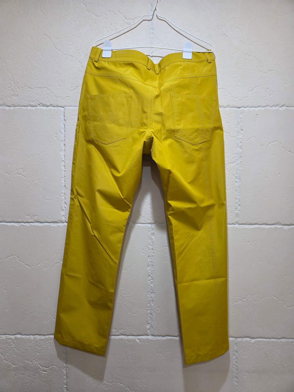 강혁 X 코오롱 고어텍스 팬츠 옐로우 새상픔 상품이미지2
