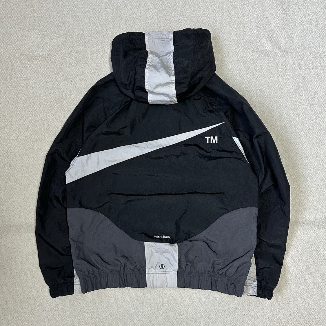 나이키 스우시 우븐 라인드 재킷 상품이미지3