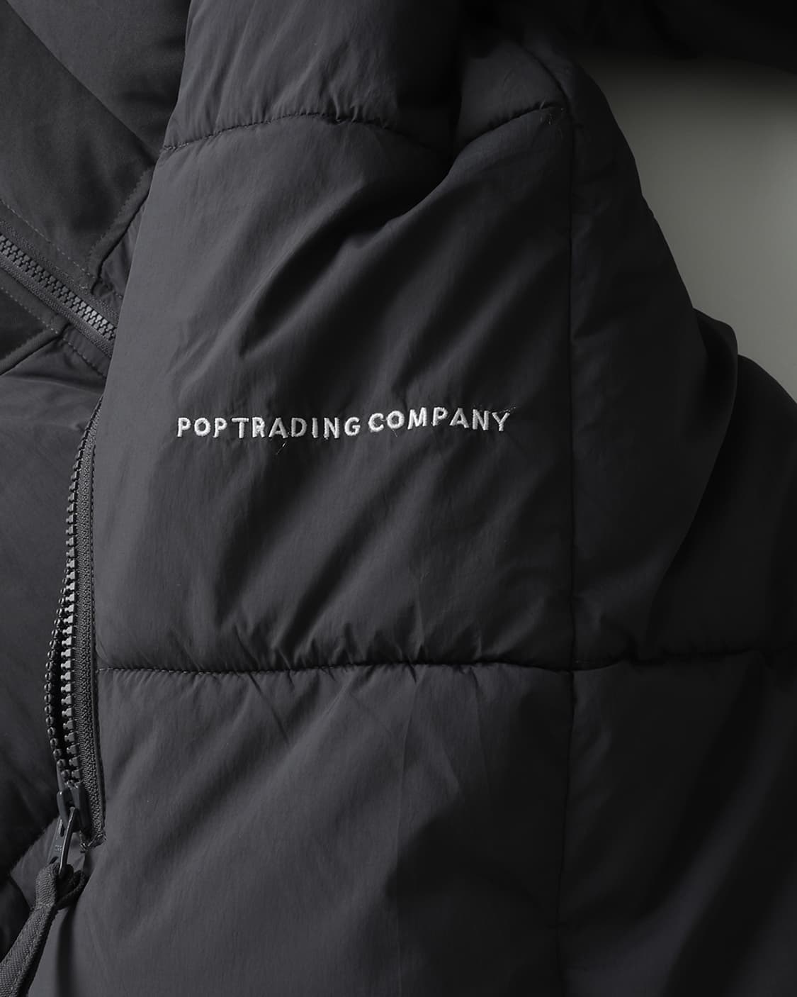 POP TRADING COMPANY Alex Puffer Jacket 상품이미지6