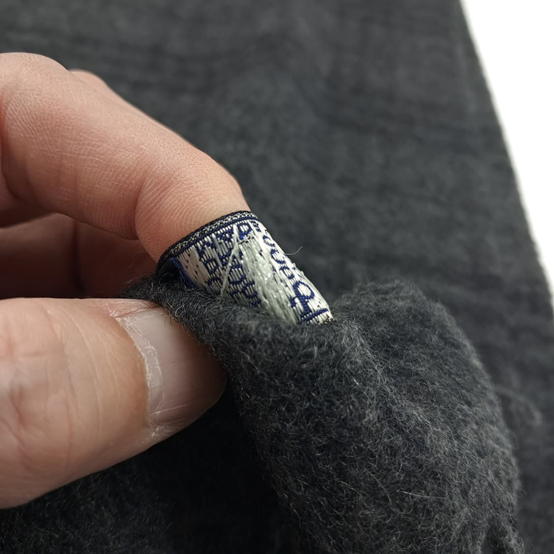 MX239 버버리 애쉬그레이 체크 캐시미어 빅 목도리 머플러 상품이미지5