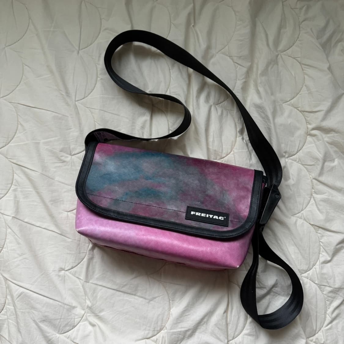 프라이탁 하와이파이브오 전사 무광 핑크 상품이미지1