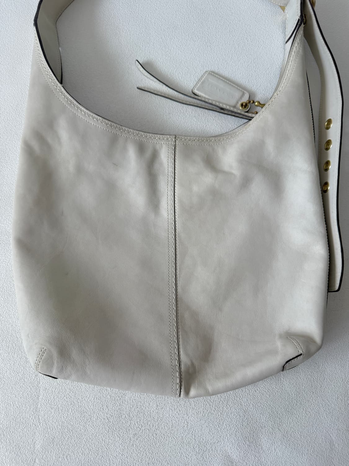 코치(COACH) 레더 숄더백 상품이미지5