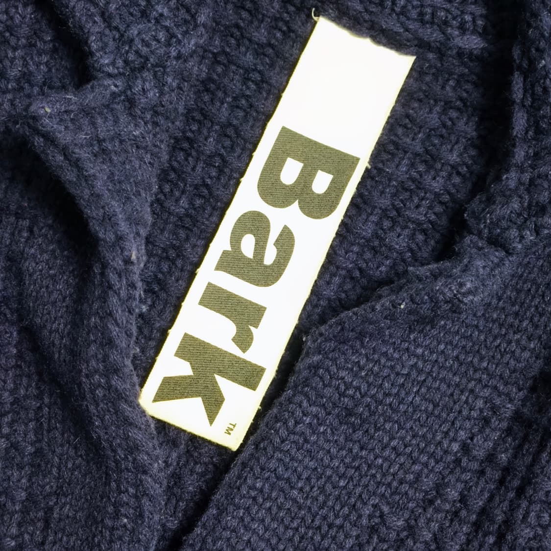 [Made in Italy] BARK 네이비 울 니트 코트 상품이미지5