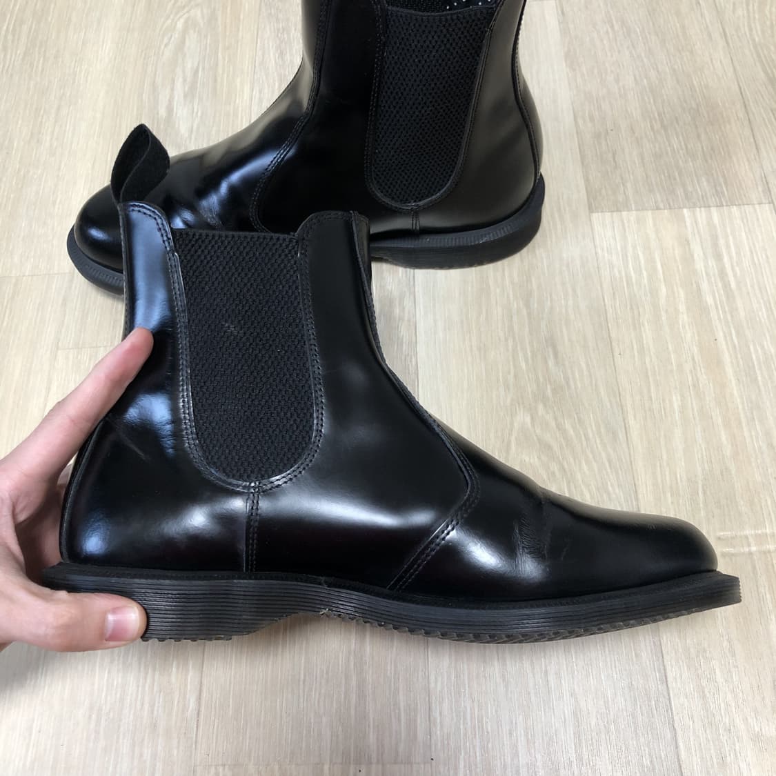(270) 닥터마틴 Dr.martens 플로라 스무스 레더 첼시 부츠 상품이미지5
