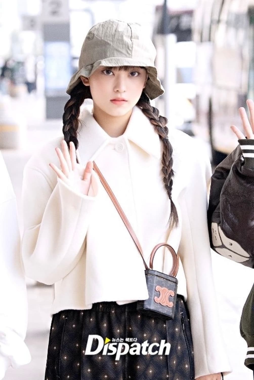 아모멘토 크롭 코트 아이보리 상품이미지3