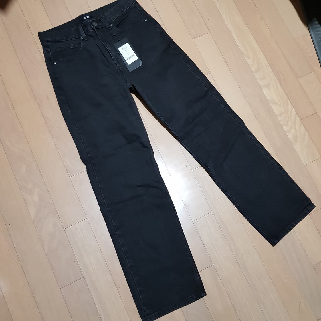 29 30인치/새옷 / 무신사 /흑청 데님 릴렉스일자팬츠/2-근당414 상품이미지5