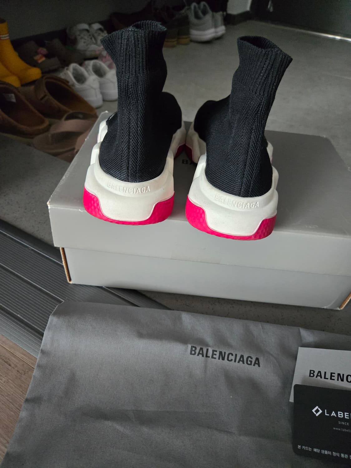 발렌시아가 스피드러너 35 상품이미지2