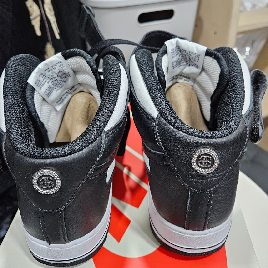 나이키 스투시 에어포스미드 블랙앤라이트본 285 상품이미지4