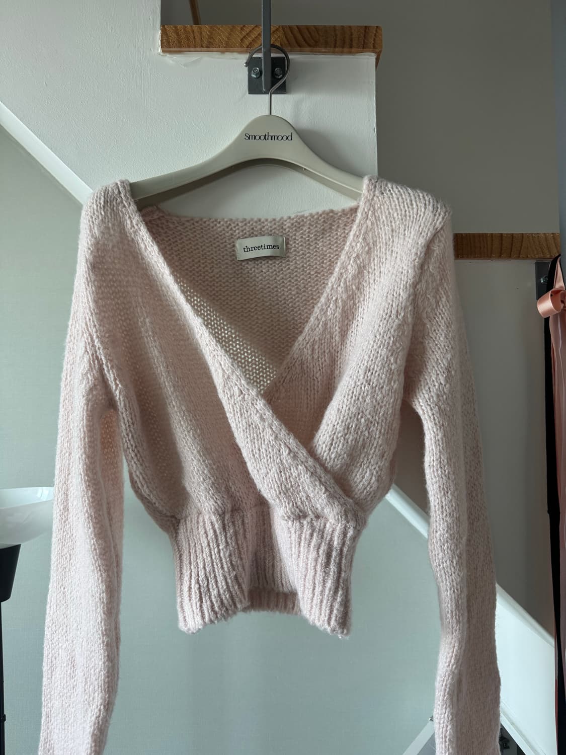 쓰리타임즈 랩 브이넥 니트  상품이미지3