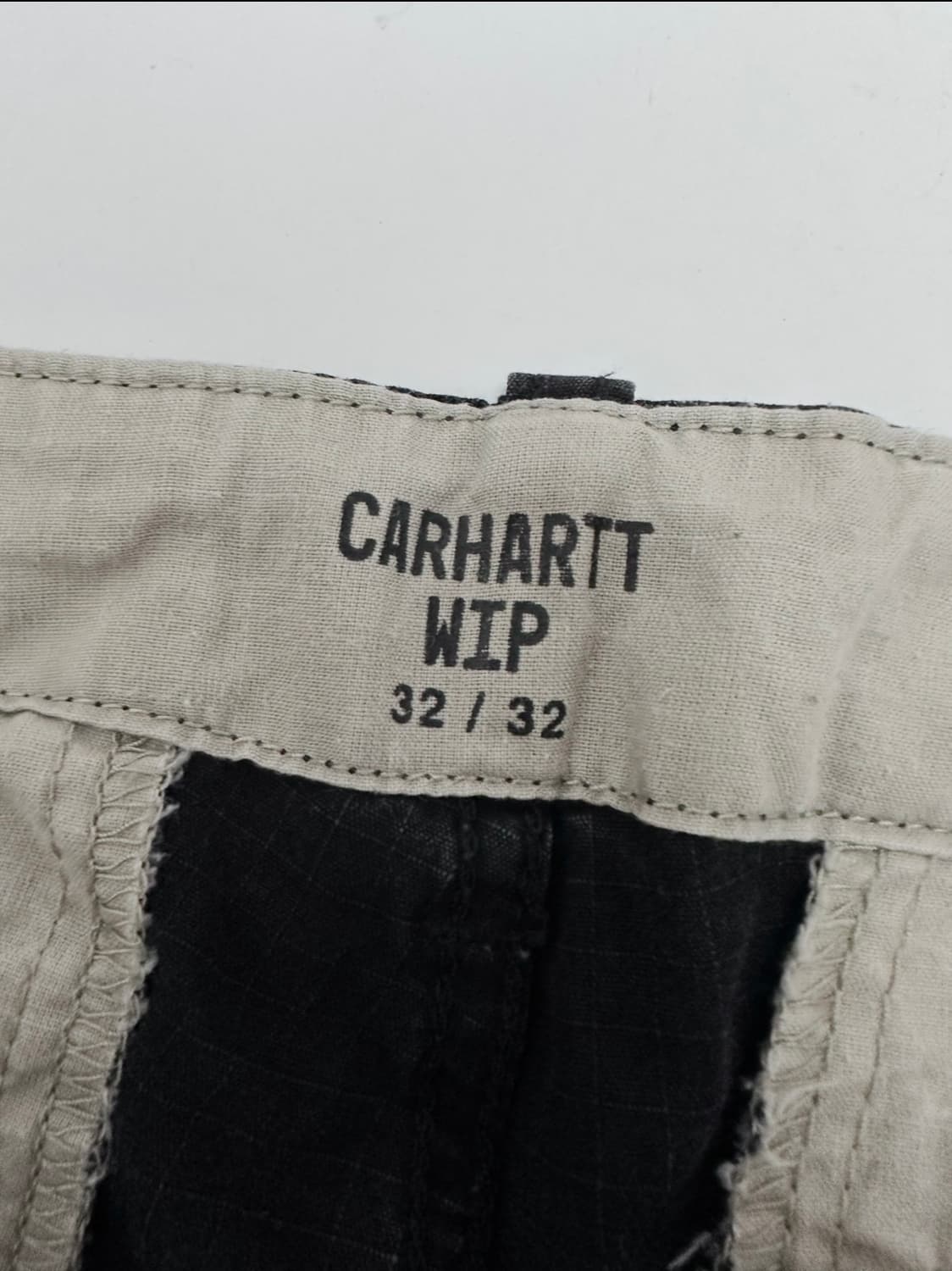 칼하트 WIP 블랙 카고 팬츠 상품이미지6