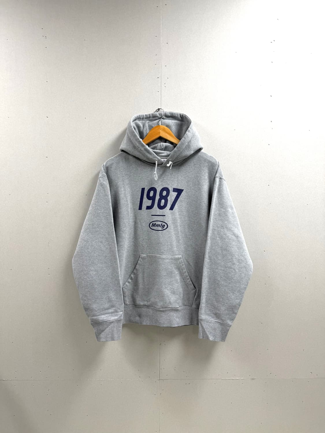 L / mmlg 후드티 그레이 상품이미지1