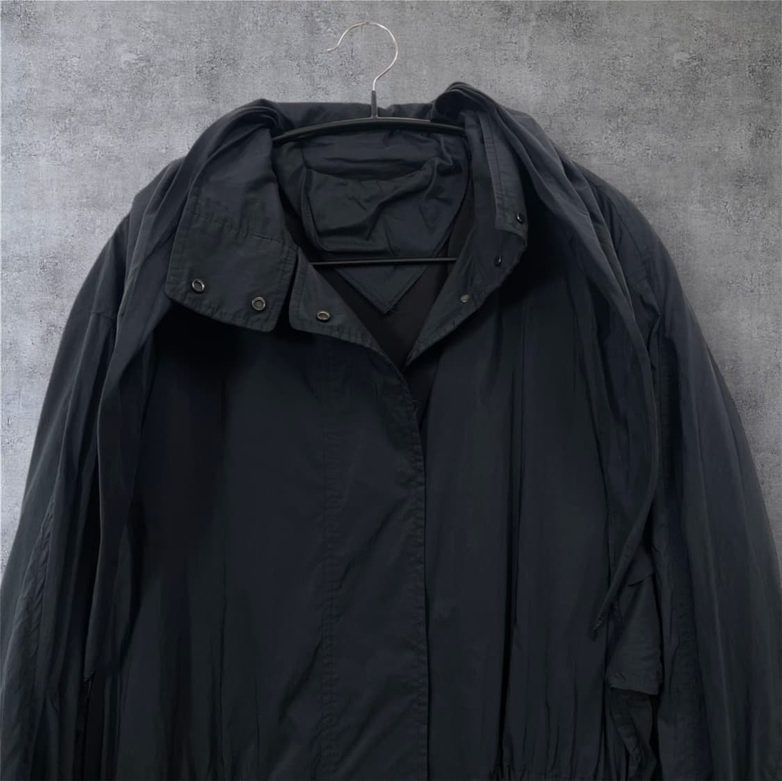 한섬 타임 TIME 블랙 드로우스트링 바람막이 롱 자켓 76 상품이미지3