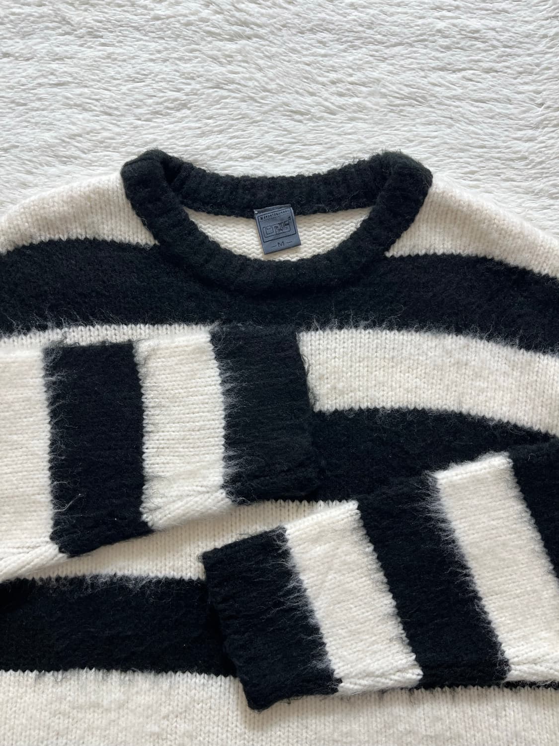 빈티지 보더 스트라이프 아크릴 모헤어 니트 상품이미지3