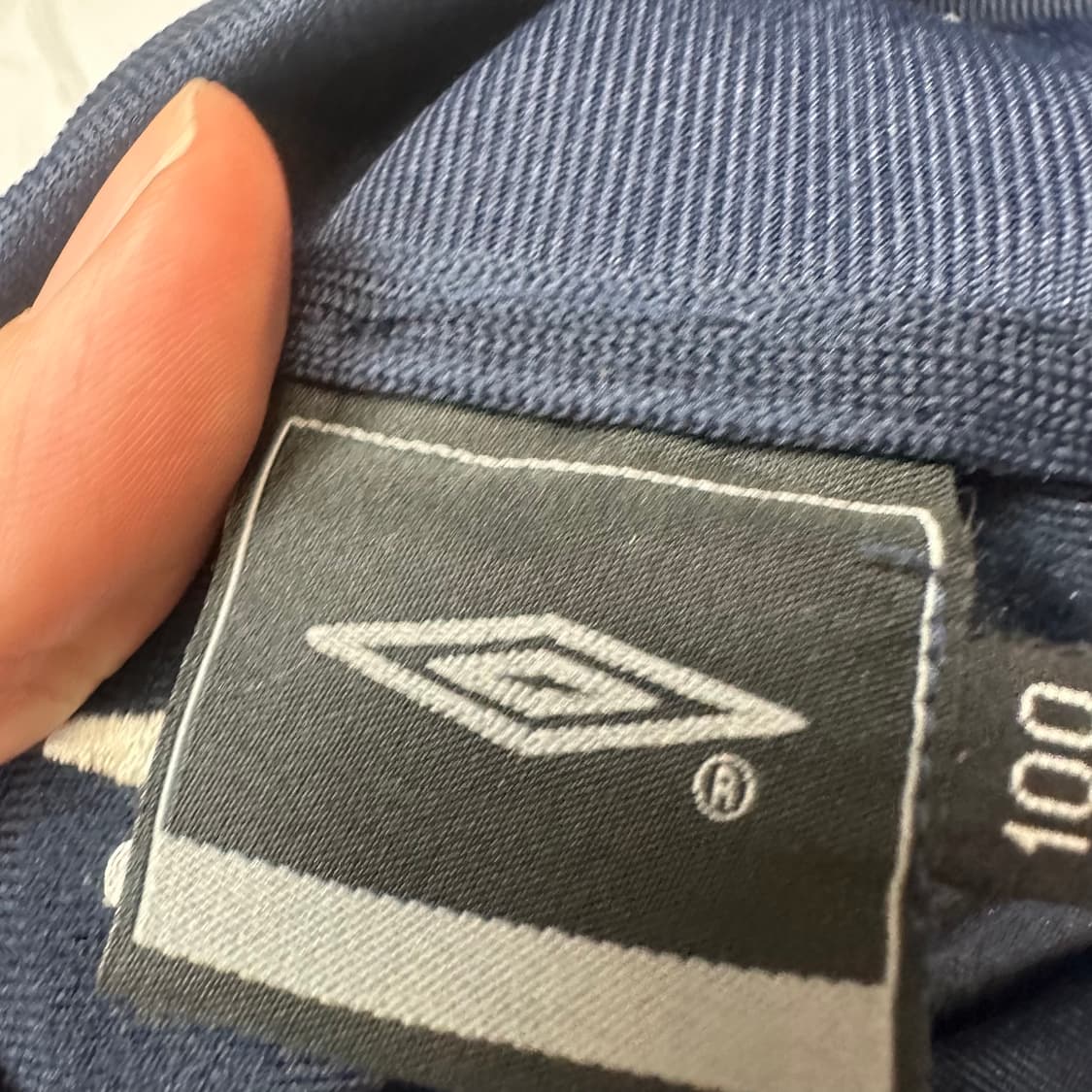 엄브로 00s 잉글랜드 네이비트랙탑져지 100 상품이미지4