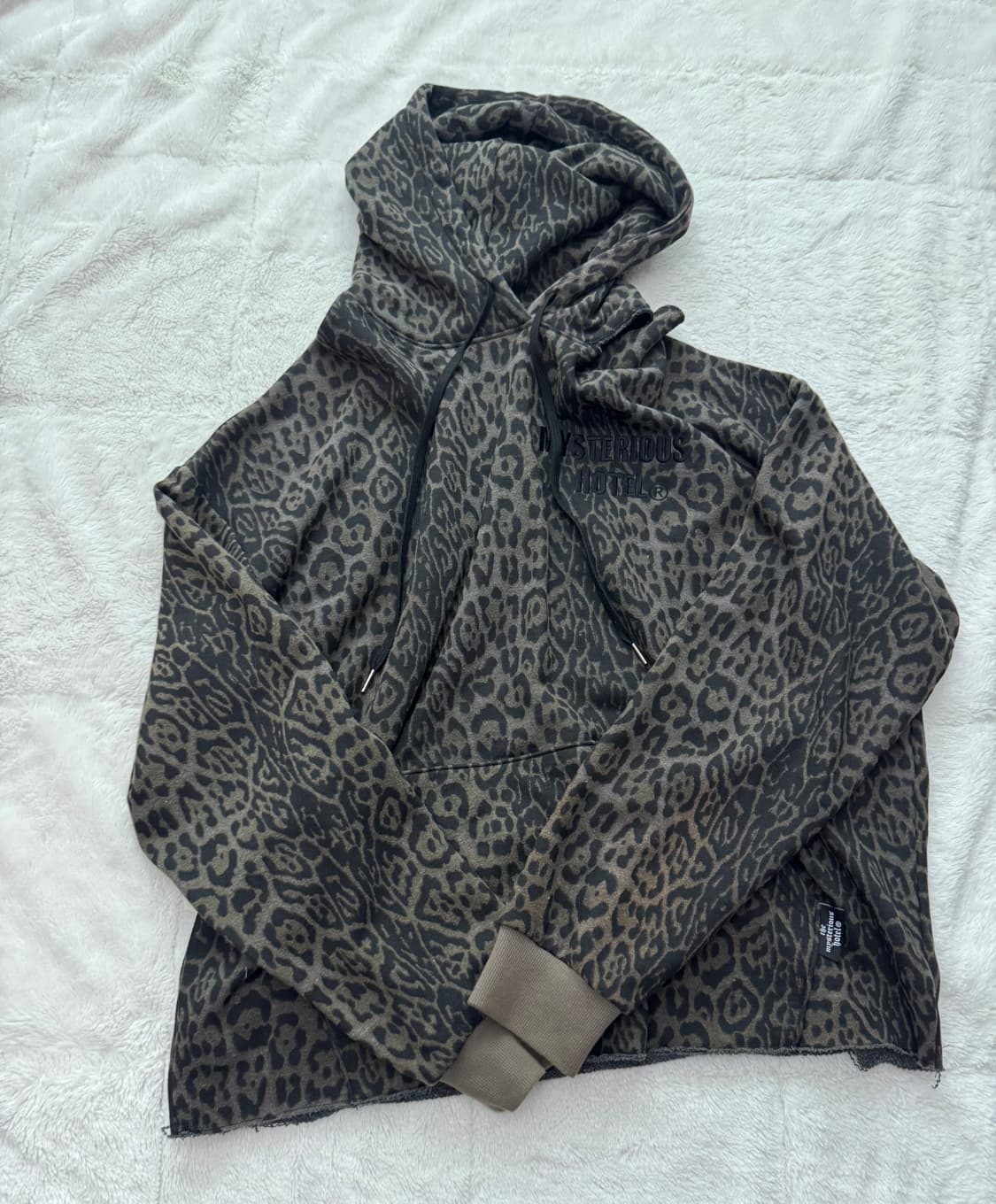 더미스테리어스호텔 레오파드 후드티 상품이미지2