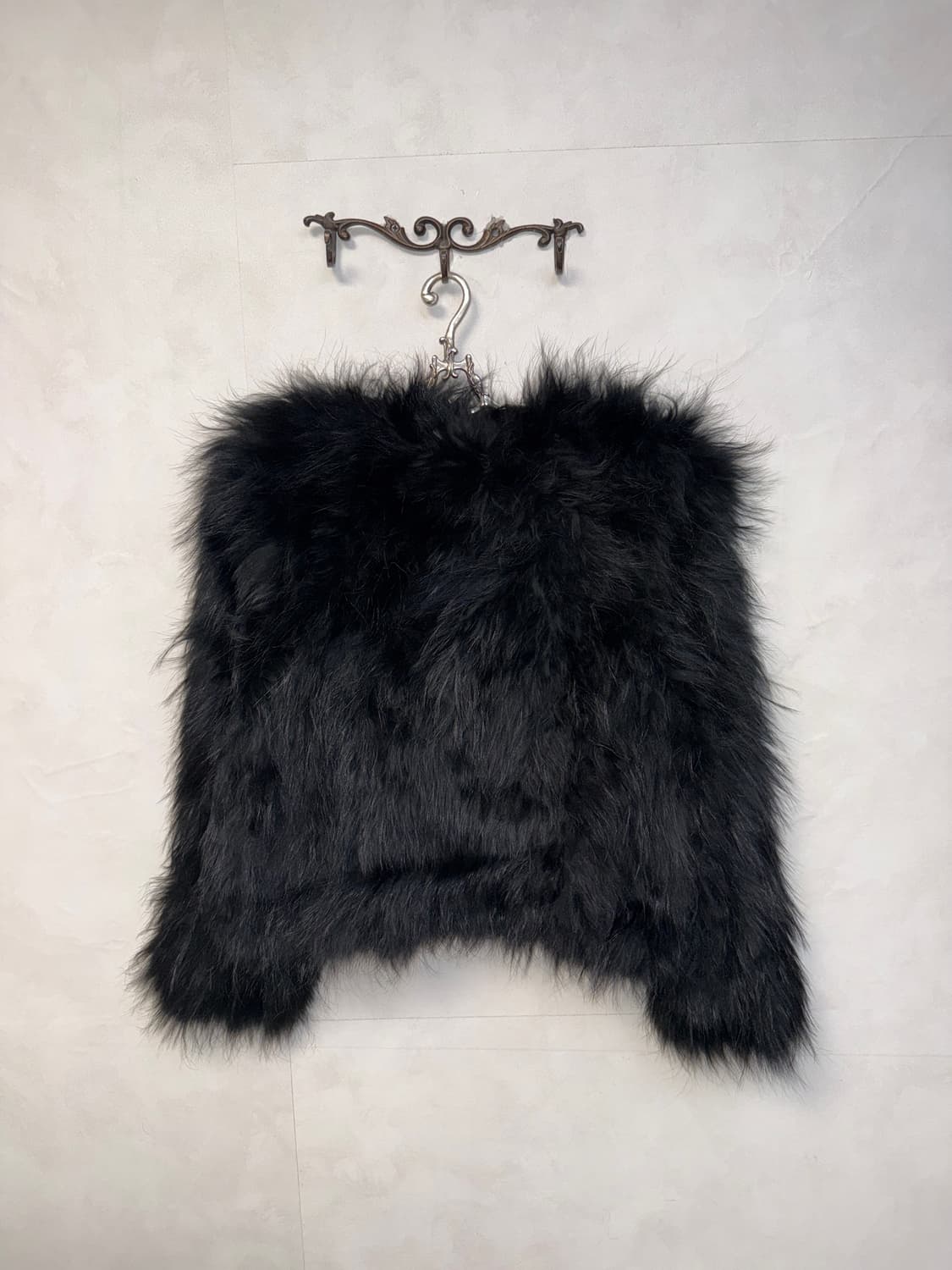 Black real fur buckle short jacket  상품이미지3