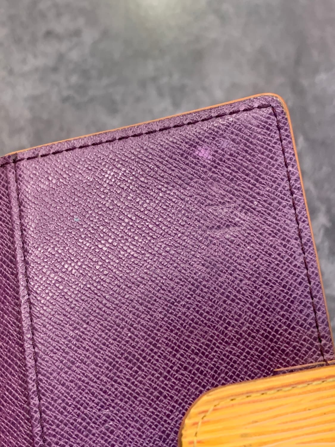 LOUIS VUITTON 루이비통 에삐 아젠다 다이어리 상품이미지9