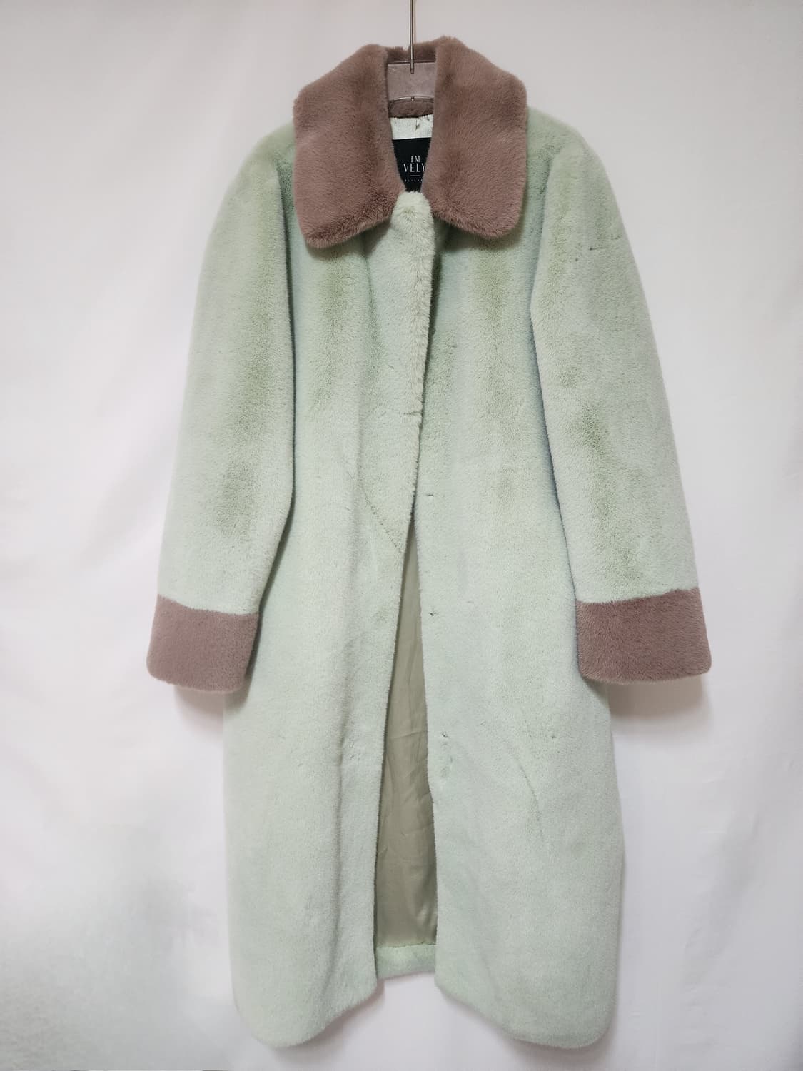 임블리 애플민트 에코퍼 롱코트 상품이미지3