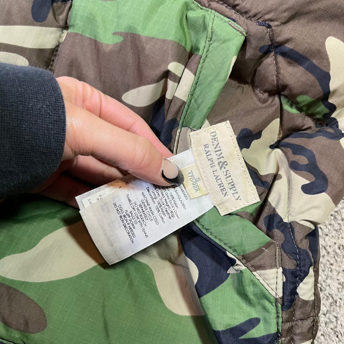 데님 앤 서플라이 리버시블 덕다운 패딩 조끼 상품이미지3