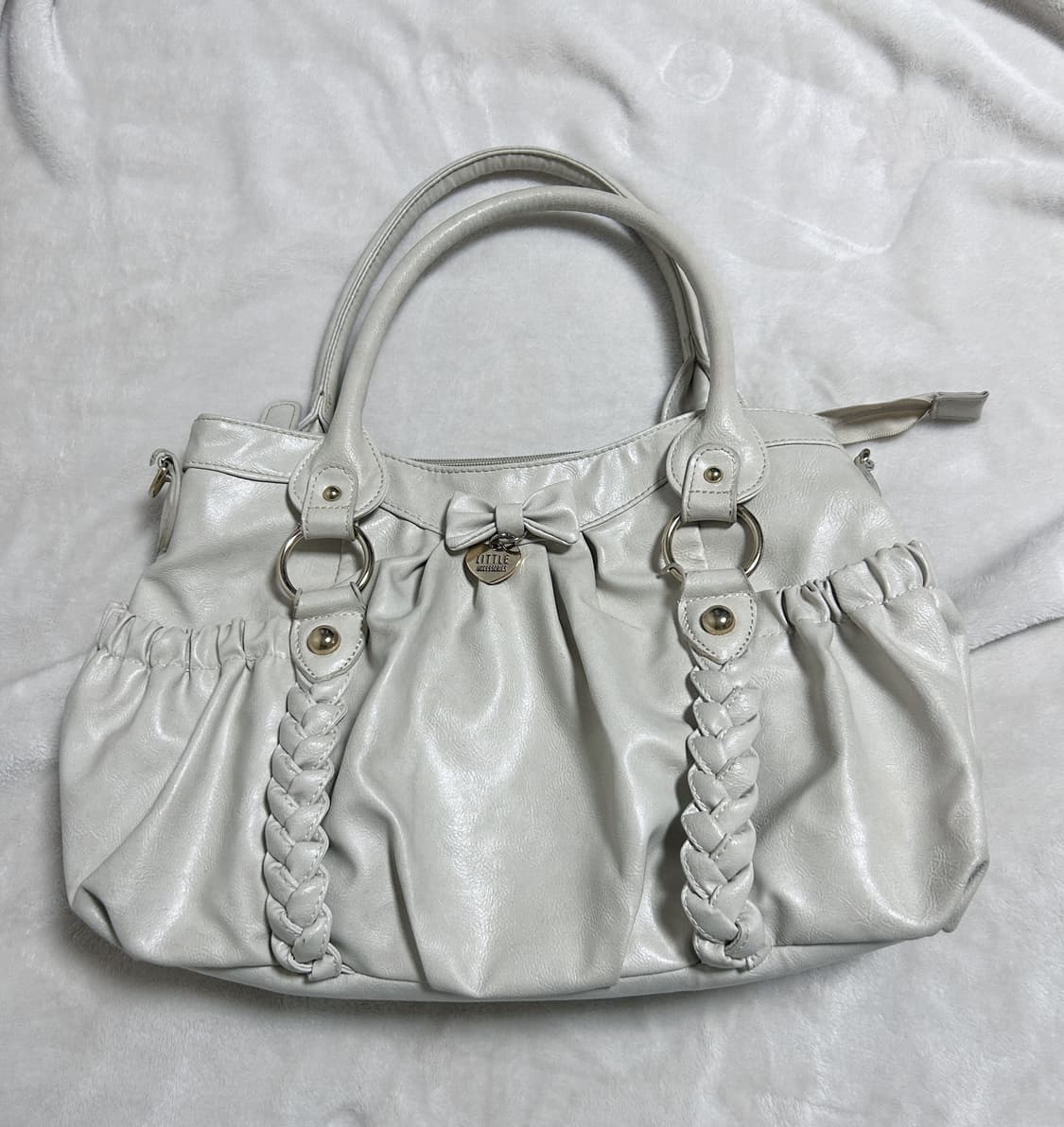 히메갸루 리본 꽈배기 가방 상품이미지1