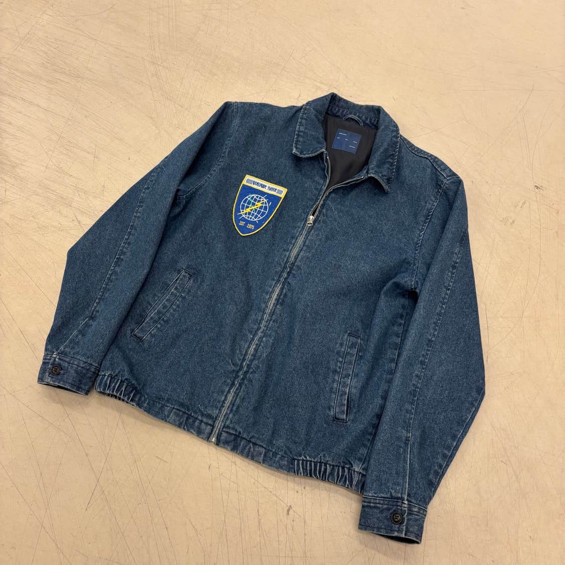 자라 패치 데님 자켓 상품이미지1