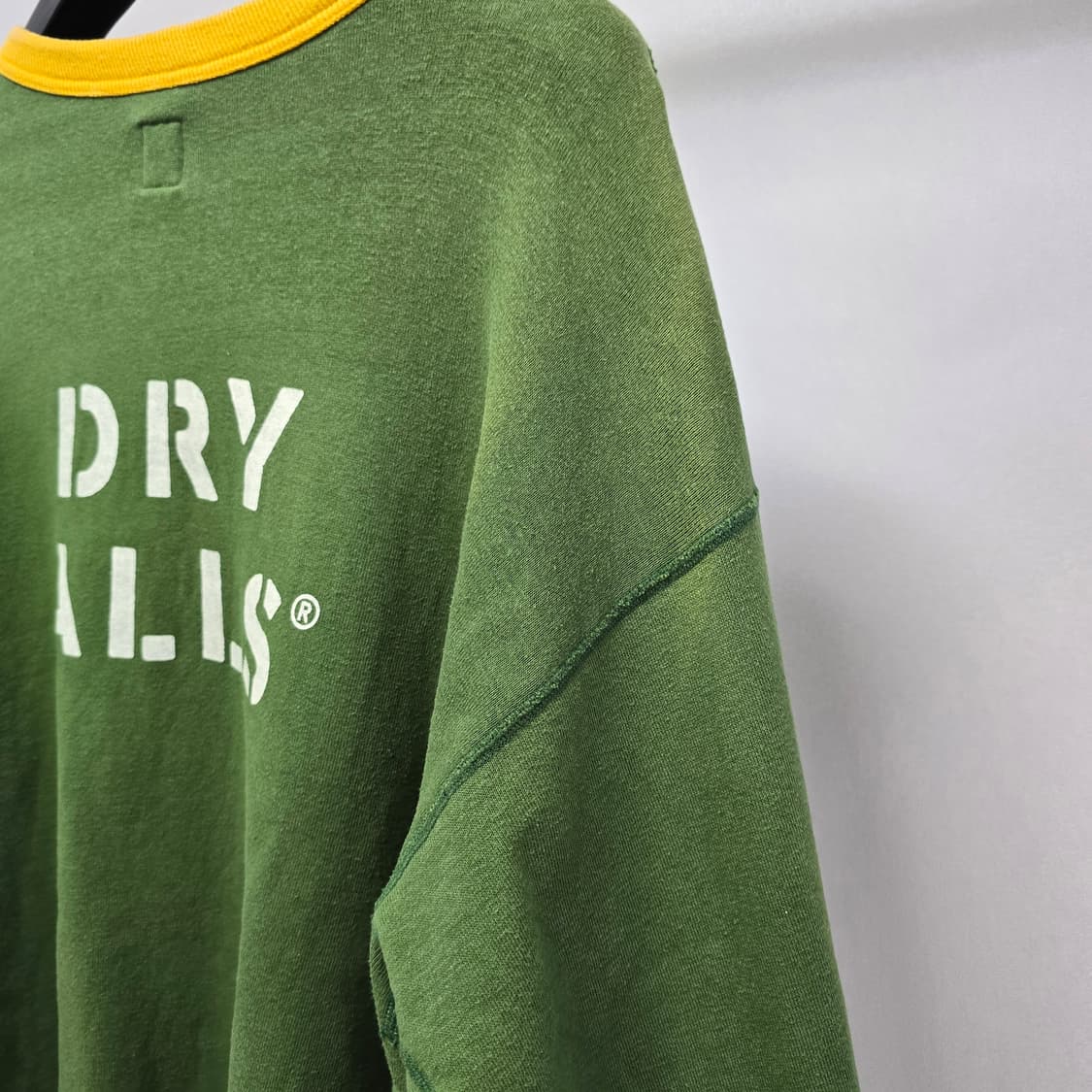 휴먼메이드 스텐실 맨투맨 xl사이즈 판매 상품이미지3