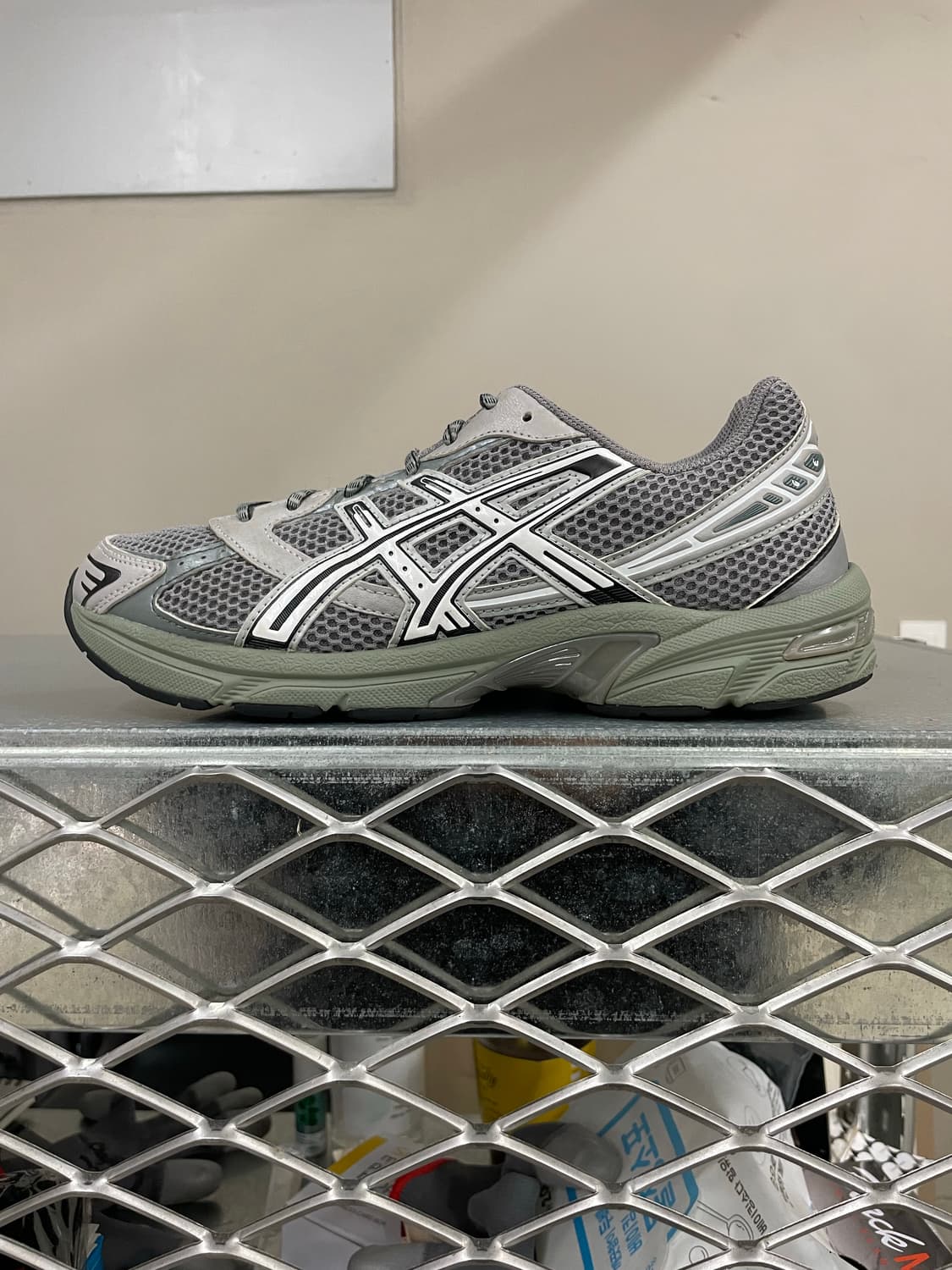 아식스 젤 1130 와일드 도브 화이트 265 (gr-4136) 상품이미지1