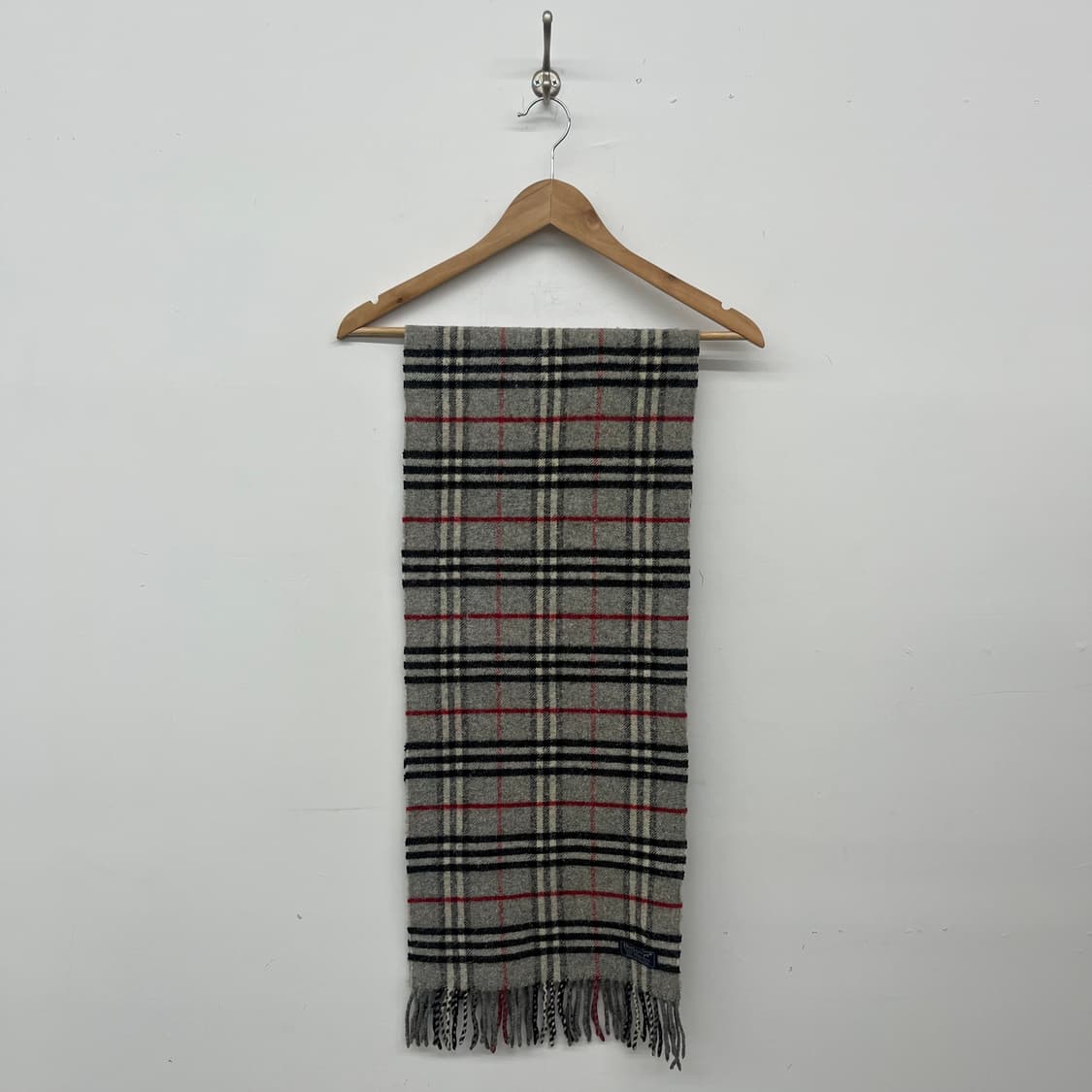 버버리 캐시미어 머플러 그레이 체크 상품이미지1