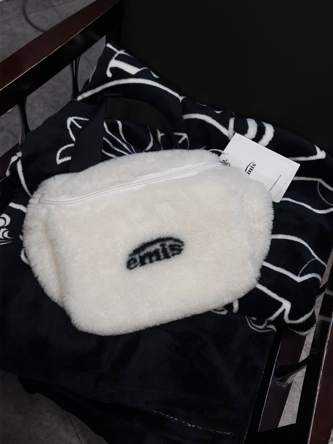 이미스 로고 자카드 워머 페니 백 아이보리 #csz2940 상품이미지1