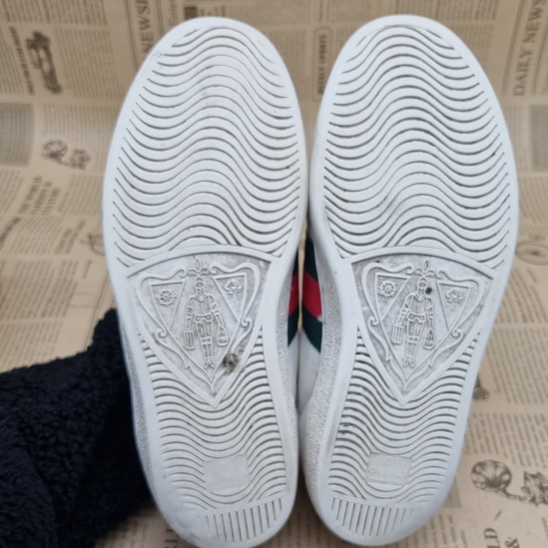 구짜 꿀벌 에이스 남성스니커즈42 260 상품이미지3