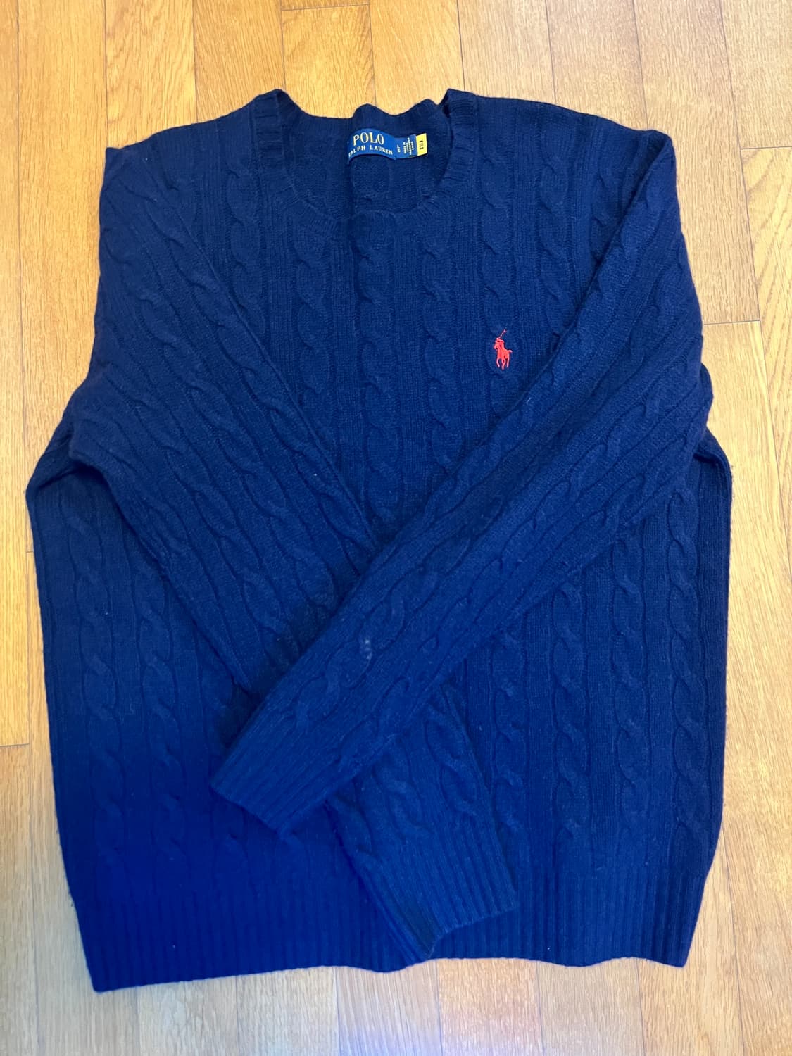 폴로 케이블 니트 판매합니다.  상품이미지1