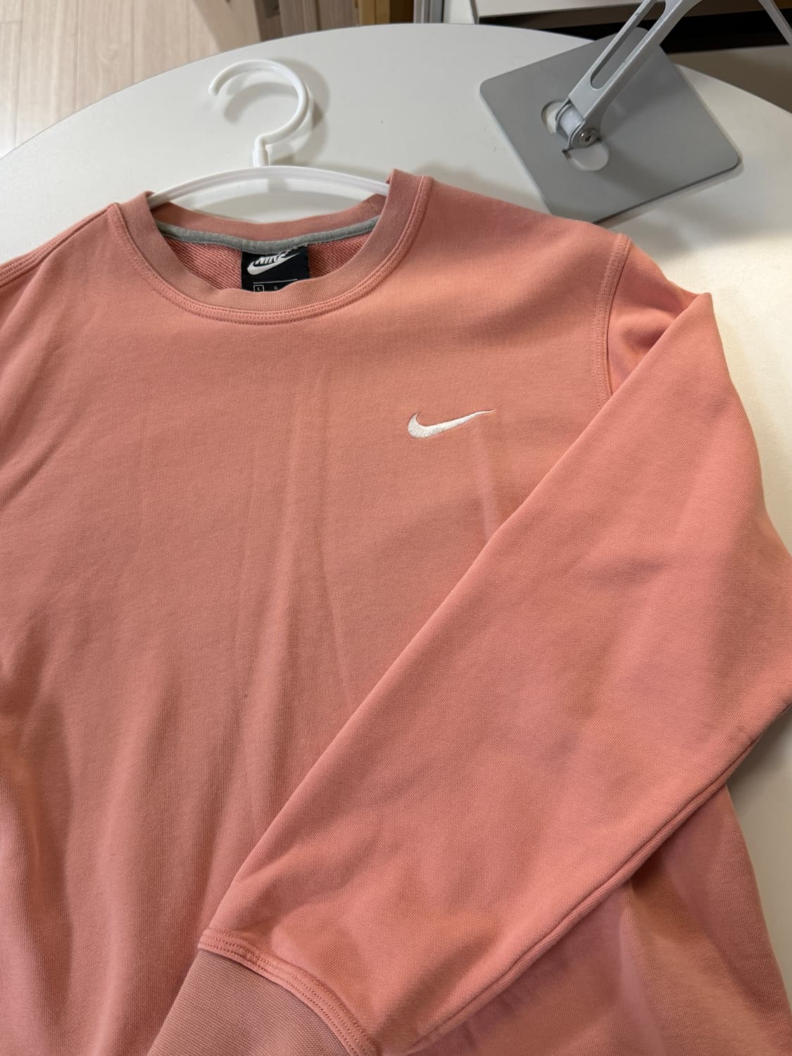 나이키 맨투맨 코랄 L 상품이미지1