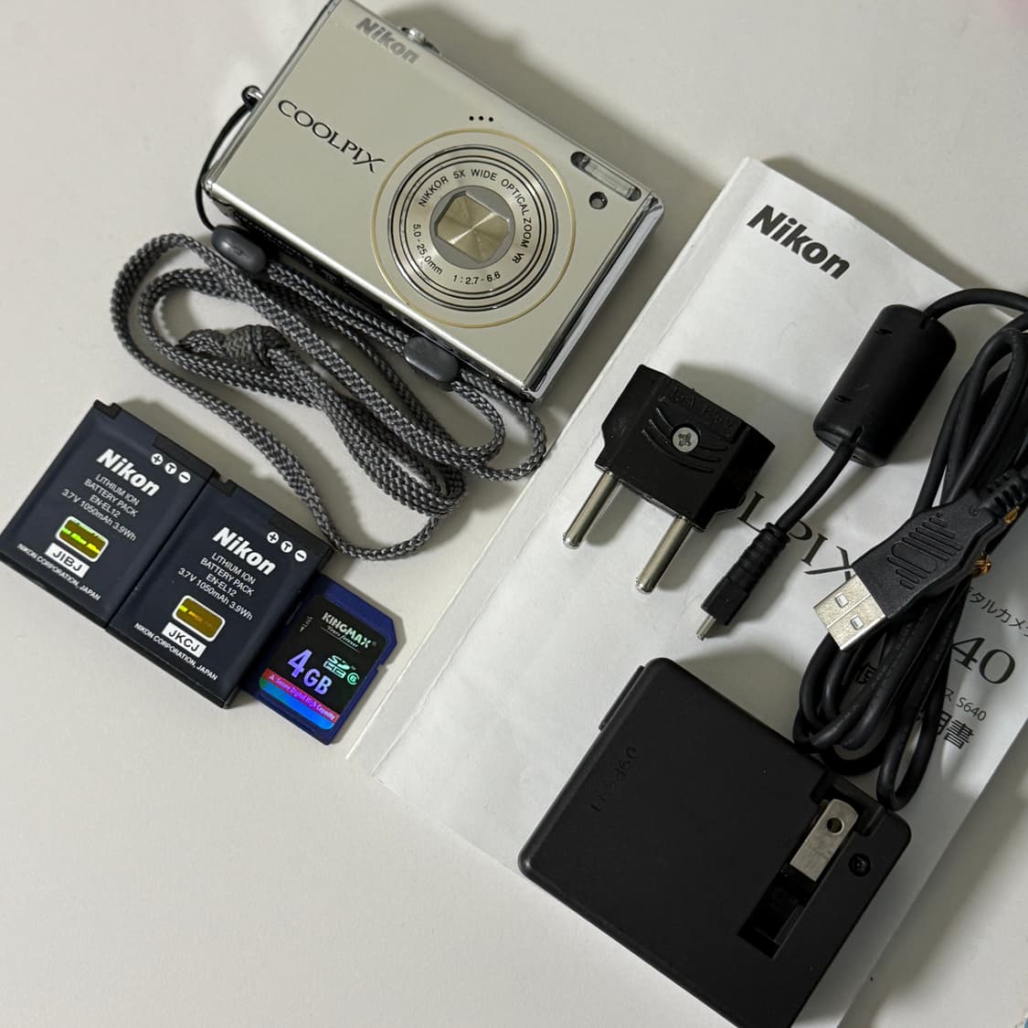 니콘 쿨픽스 S640 빈티지 디카 디지털카메라 골드실버 상품이미지1