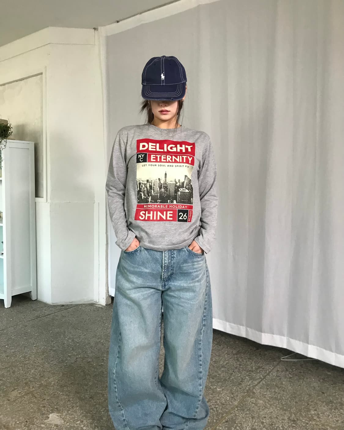 그레이 그래픽 티셔츠  상품이미지3