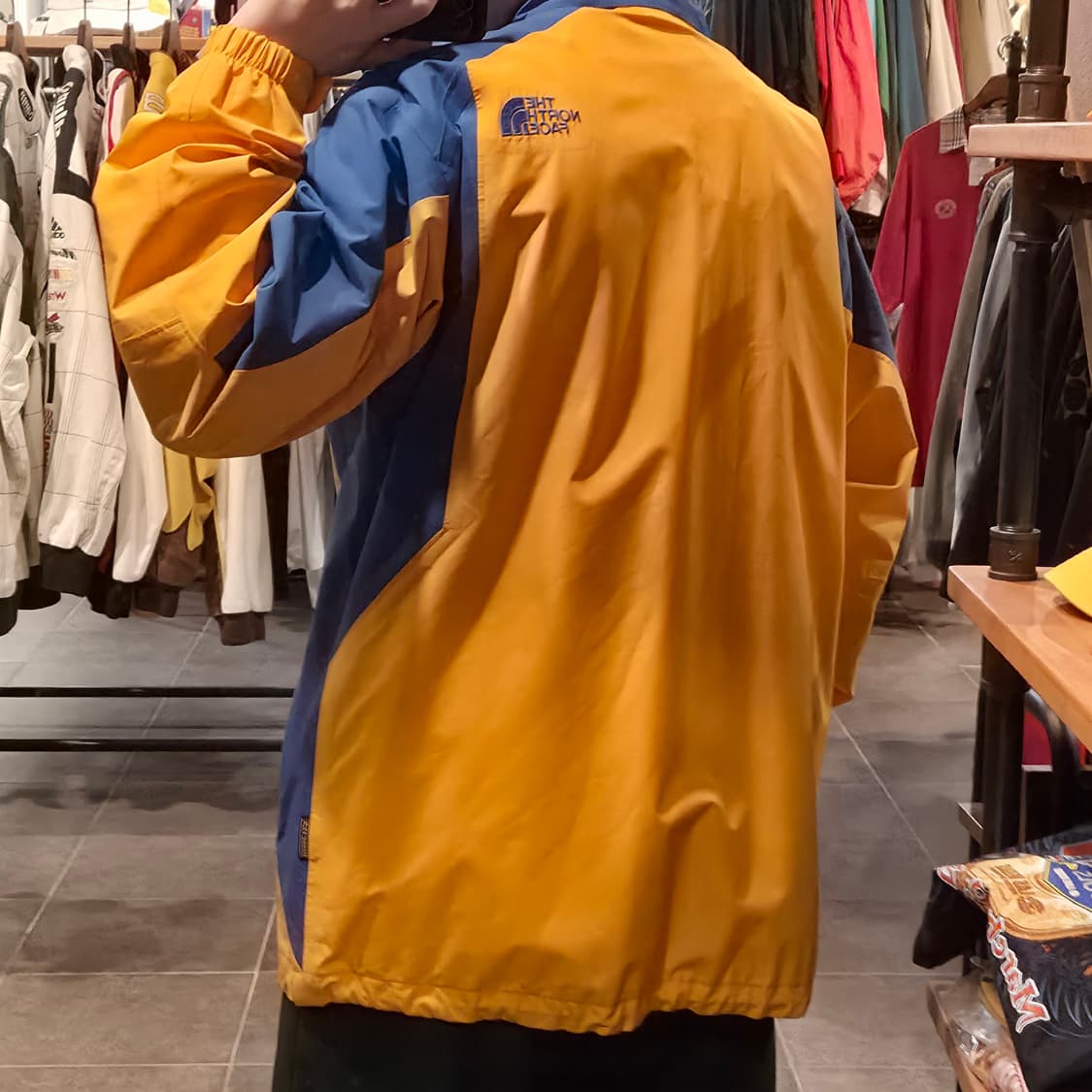 [NO.9] 노스페이스 배색 바람막이 상품이미지4