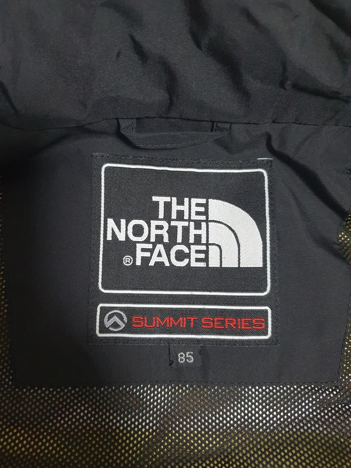 노스페이스 고어텍스 바람막이  사이즈 85~90 상품이미지3