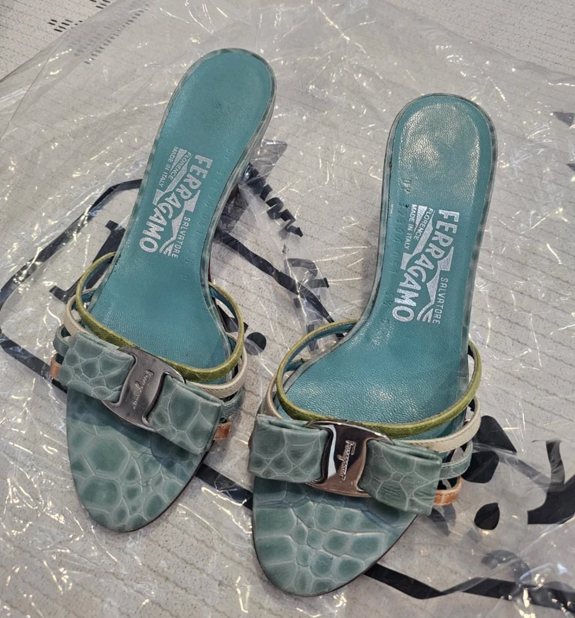 Ferragamo 페라가모 민트 바라 리본 뮬 230 상품이미지3
