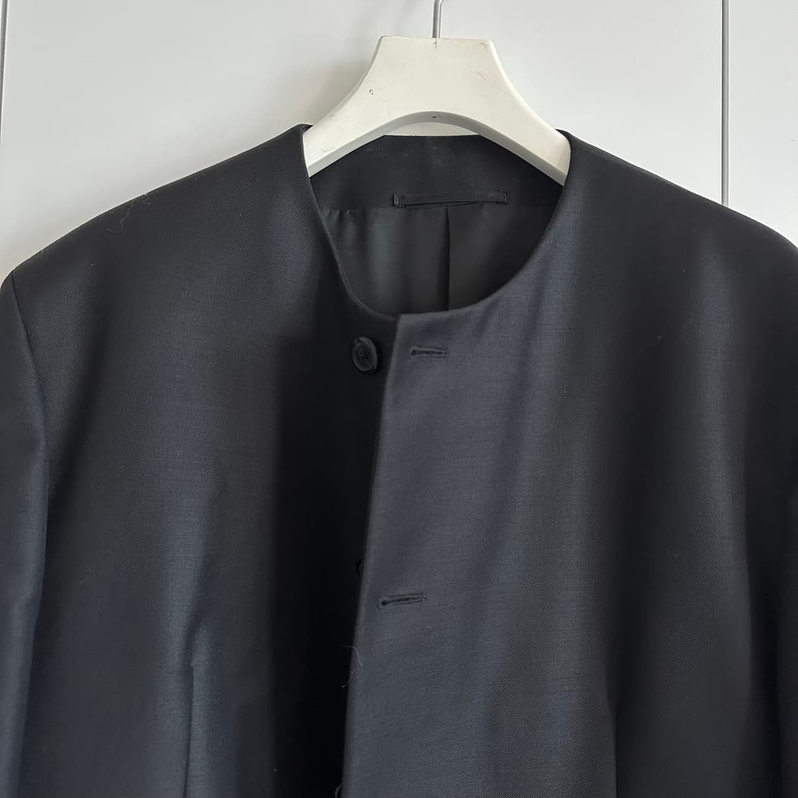 프라다 라프시몬스 23ss 라운드넥 블레이져 상품이미지3