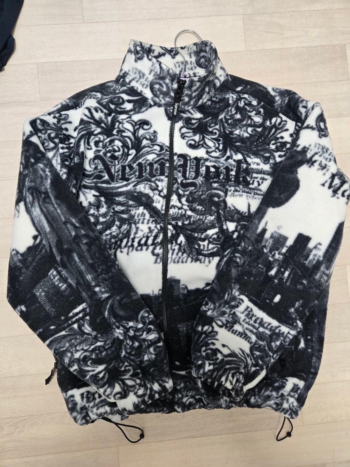 슈프림 뉴욕 플리스자켓m 상품이미지1