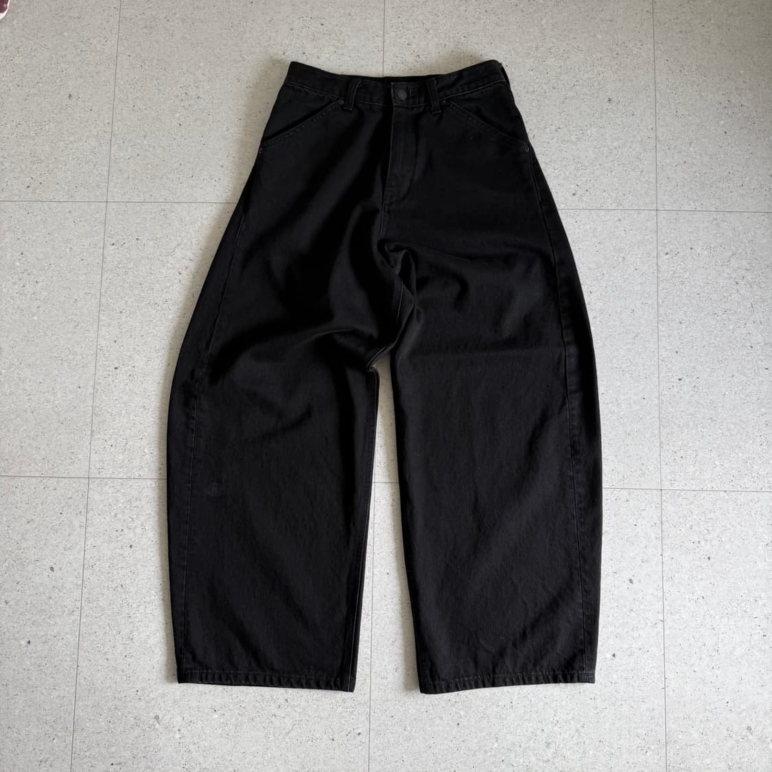 해칭룸 와이드 커브 진 제트 블랙 XS 상품이미지2