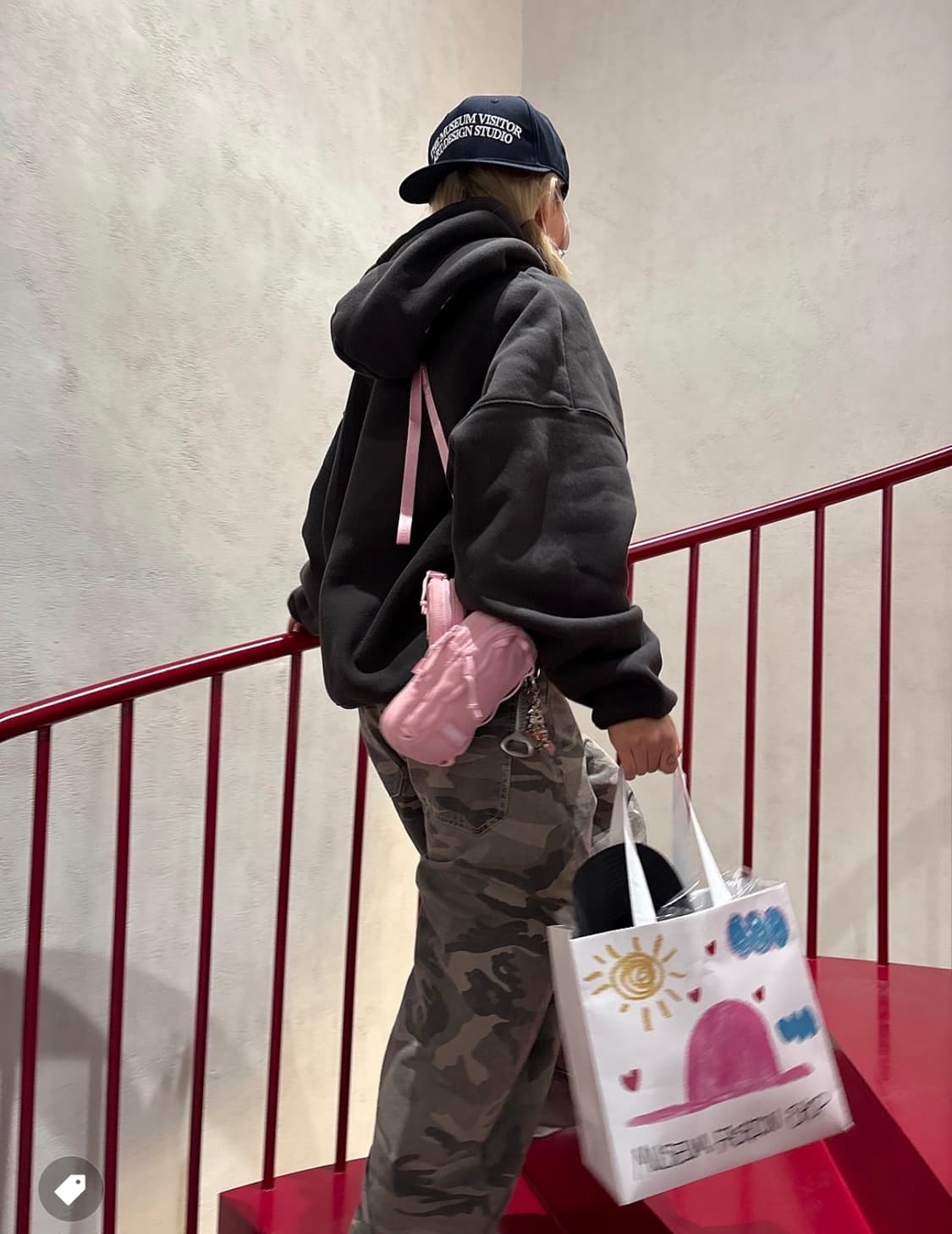 슈프림 카메라 백+미니 파우치 라이트 핑크 상품이미지4