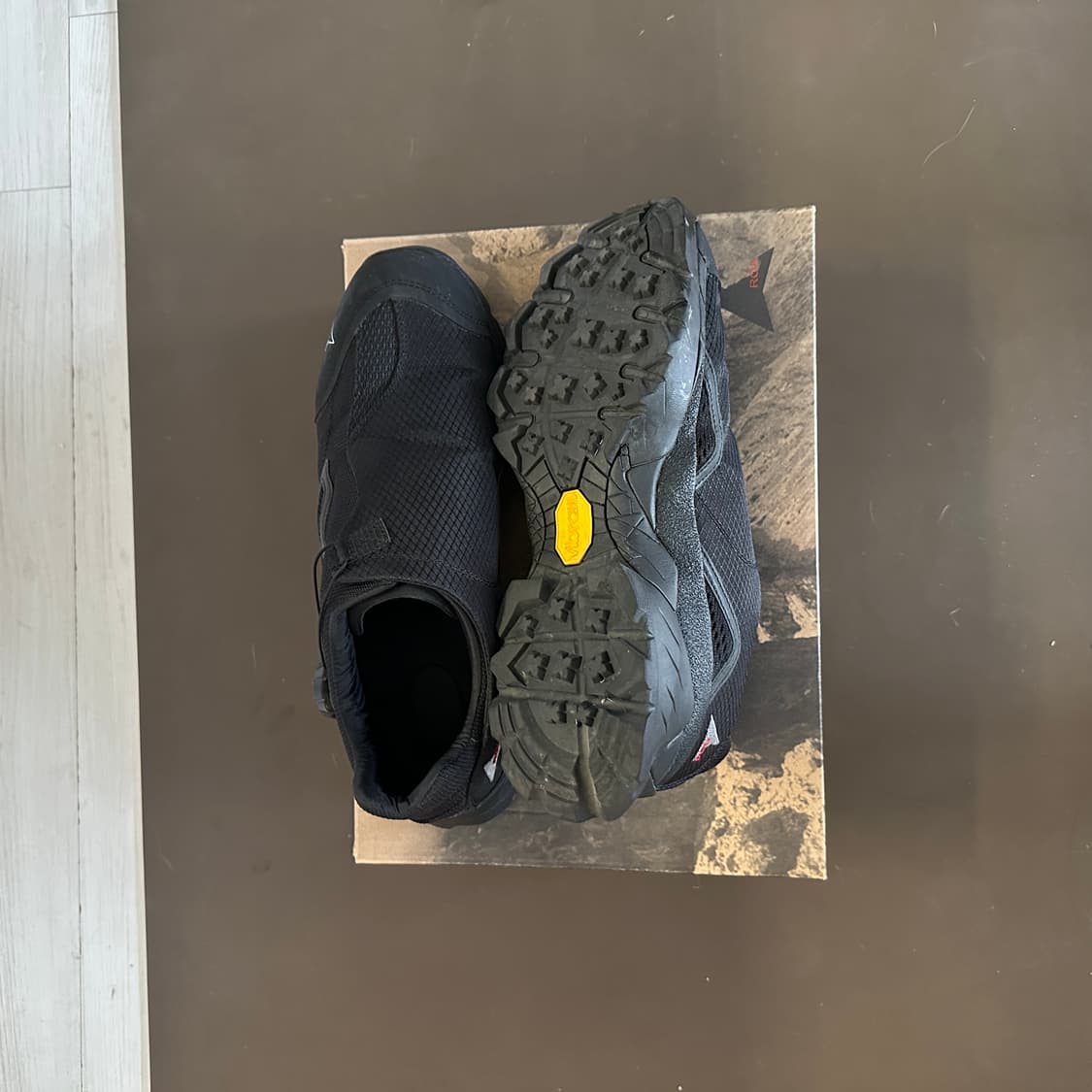 로아 하이킹 미나르 사이즈 43 실착 5회 미만 상태 좋음 상품이미지4