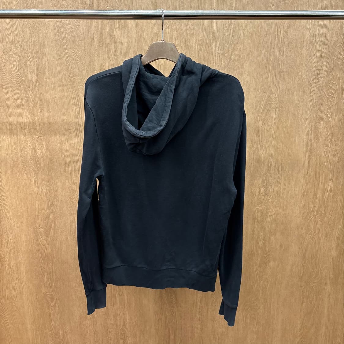 메종키츠네 코튼 긴팔 후드티 로고 패치 디테일 레귤러핏 블랙 상품이미지3