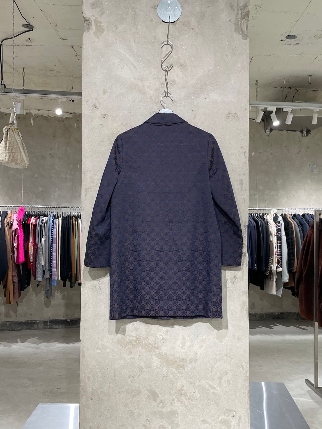 살바토레 페라가모 투 톤 모노그램 간치니 숏 코트 상품이미지6