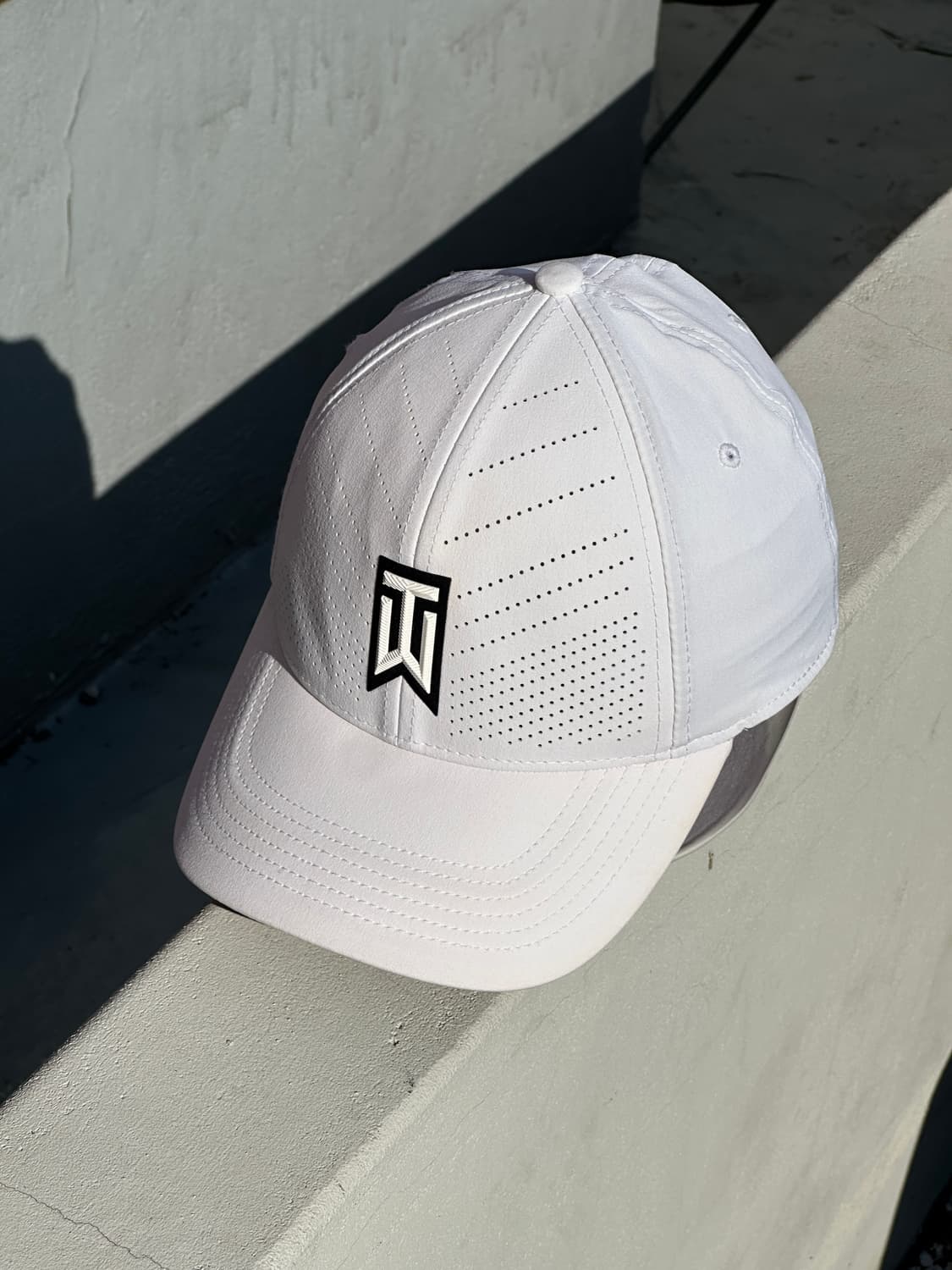 [M-L] 나이키 타이거우즈 로고 화이트 볼캡 모자 상품이미지2