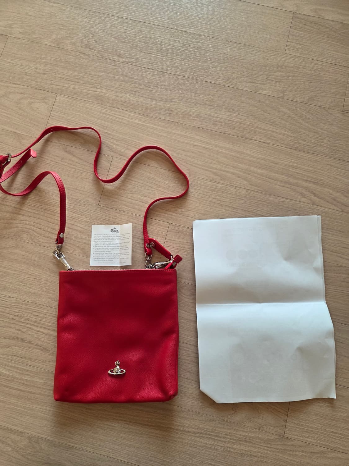 vivianwestwood 비비안 웨스트우드 사피아노 크로스백 상품이미지1