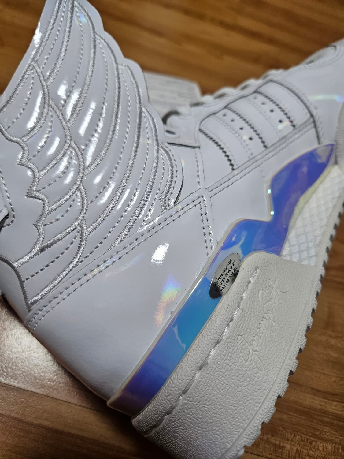 아디다스x제레미스캇 포럼 하이 윙스 4.0 '화이트 오팔' 상품이미지3