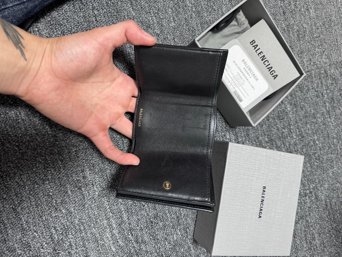 발렌시아가 그레피티 컴팩트 지갑  상품이미지3